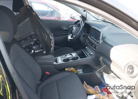 2021 Hyundai Kona Electric Sel z USA, uszkodzony, nr VIN KM8K23AG1MU122781